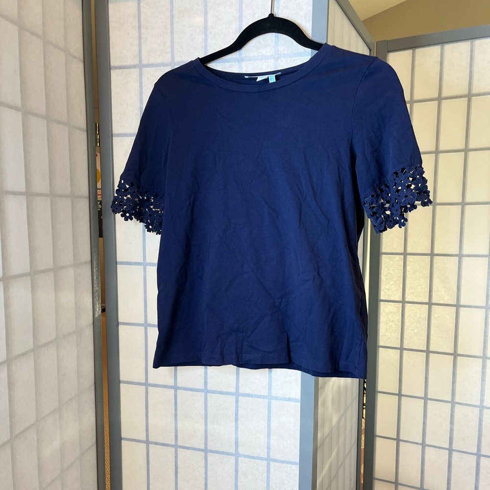 Draper James blue tee with lace sleeves